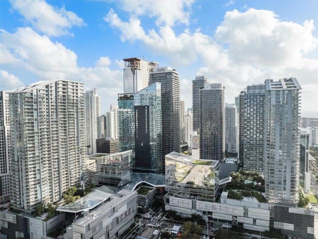 88 SW 7th St 2709, Miami, FL 33130