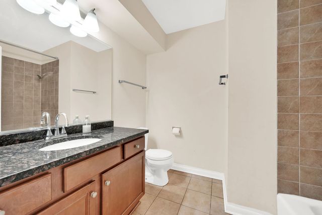 6528 157th Street, Oak Forest, IL 60452
