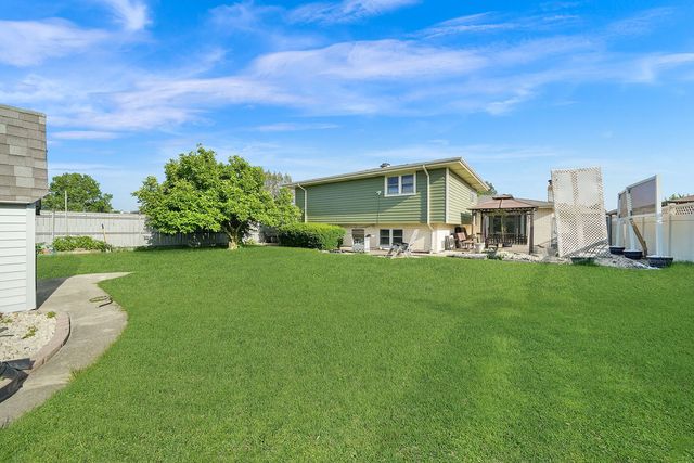 6528 157th Street, Oak Forest, IL 60452