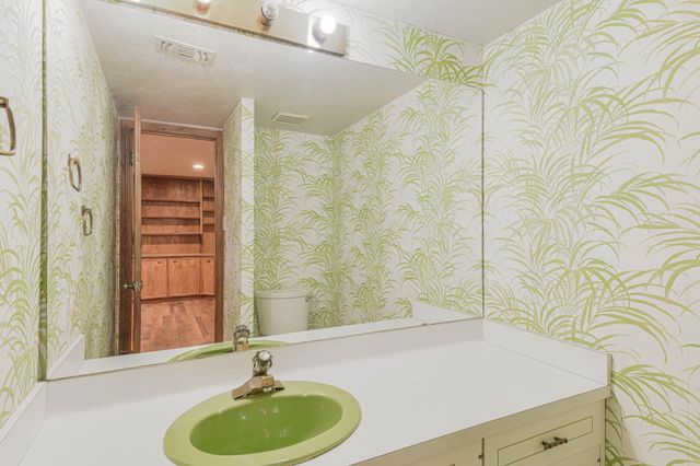 623 Fox Hollow Lane, Pasadena, TX 77504