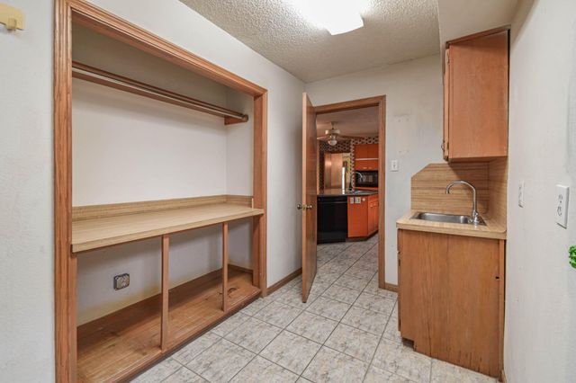 623 Fox Hollow Lane, Pasadena, TX 77504