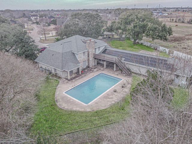 623 Fox Hollow Lane, Pasadena, TX 77504