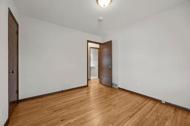 9917 Pillsbury Avenue S, Bloomington, MN 55420