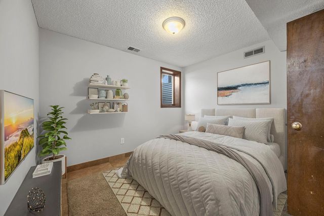 9917 Pillsbury Avenue S, Bloomington, MN 55420