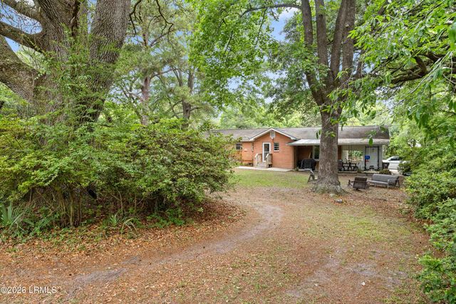 2306 Langhorne Drive, Beaufort, SC 29902