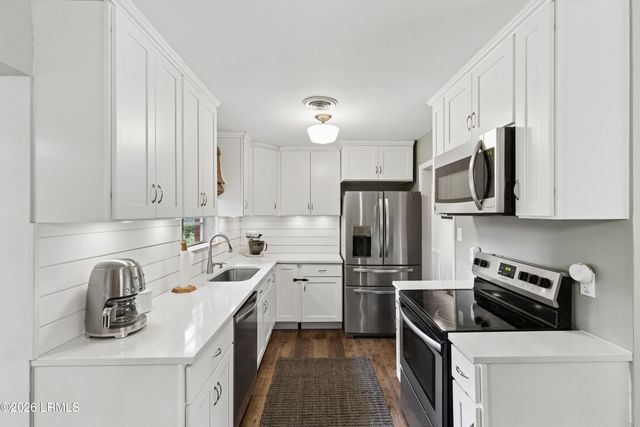 2306 Langhorne Drive, Beaufort, SC 29902