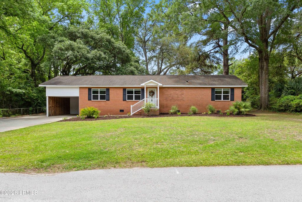 2306 Langhorne Drive, Beaufort, SC 29902