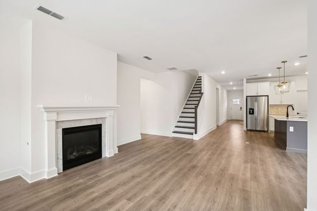 116 Vanguard Drive, La Vergne, TN 37086