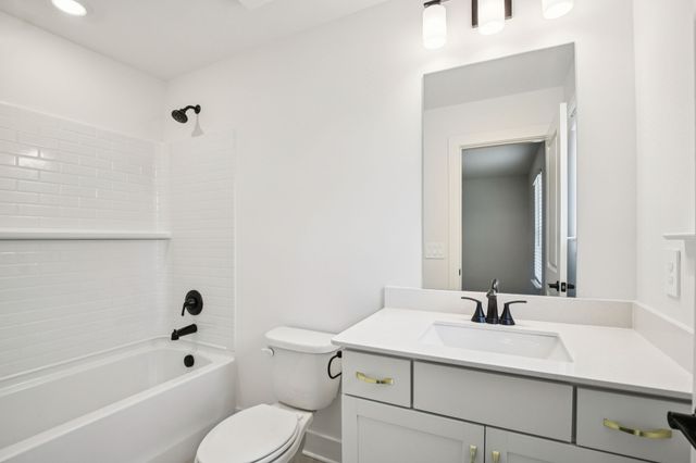 116 Vanguard Drive, La Vergne, TN 37086