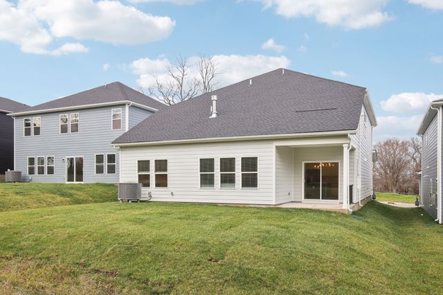 116 Vanguard Drive, La Vergne, TN 37086