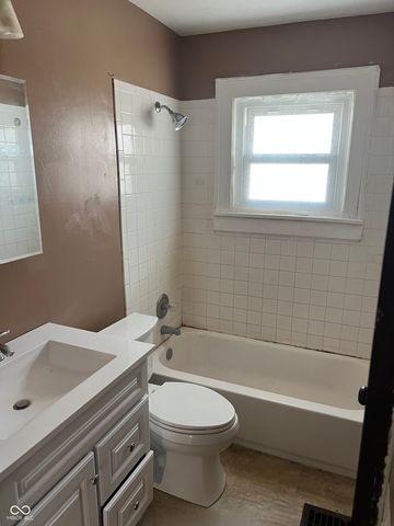 2254 Indianapolis Avenue, Indianapolis, IN 46208