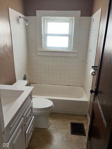 2254 Indianapolis Avenue, Indianapolis, IN 46208