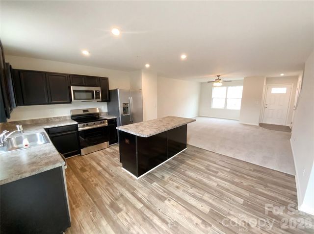 1193 Tangle Ridge Drive SE, Concord, NC 28025