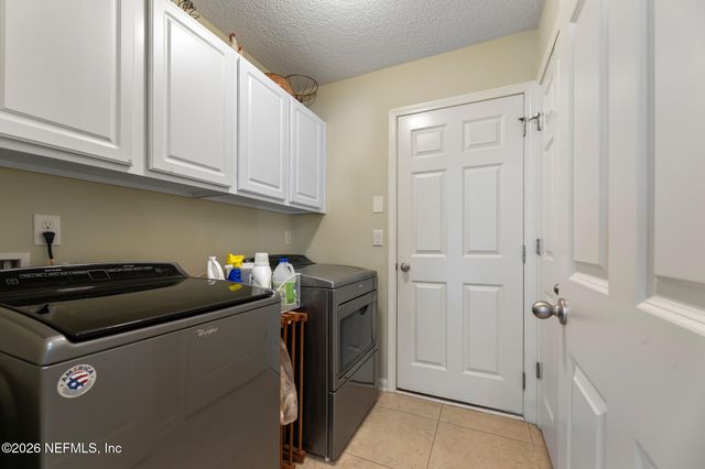 4730 PINE LAKE Drive, Middleburg, FL 32068