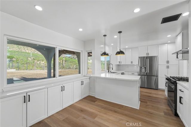 13047 Garris, Granada Hills, CA 91344