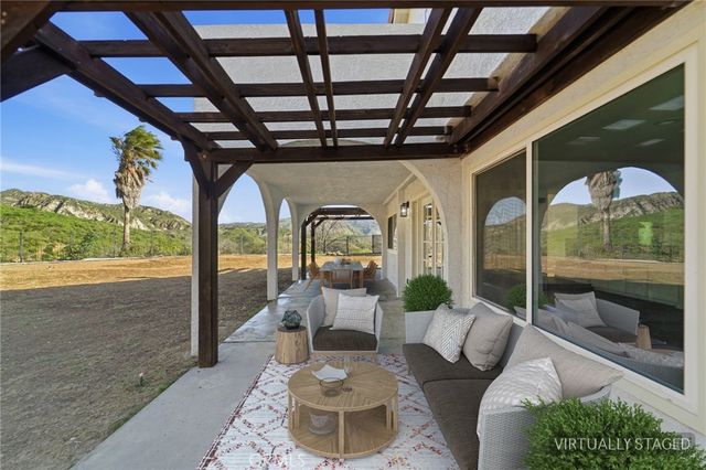 13047 Garris, Granada Hills, CA 91344