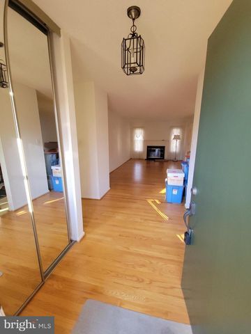 2667 PEMAQUID CT, Annapolis, MD 21401