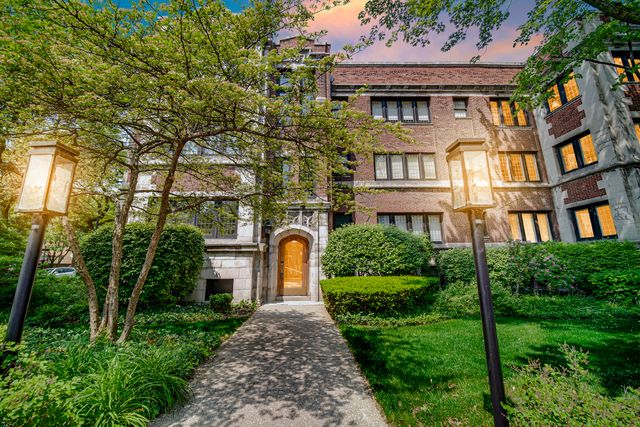 5656 S Dorchester Avenue B, Chicago, IL 60637