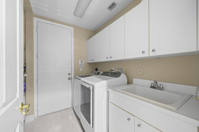 4461 Mariners Cove Drive, Wellington, FL 33449