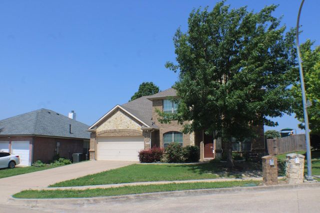 8224 Summerview Court, Fort Worth, TX 76123