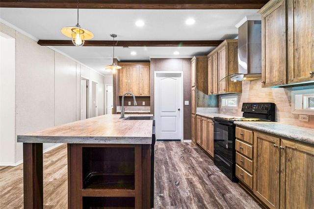 197 St Regis, Livingston, TX 77351