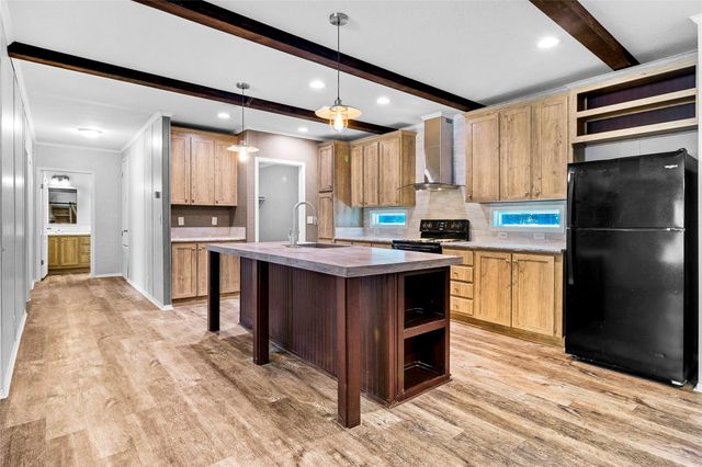 197 St Regis, Livingston, TX 77351