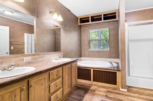 197 St Regis, Livingston, TX 77351