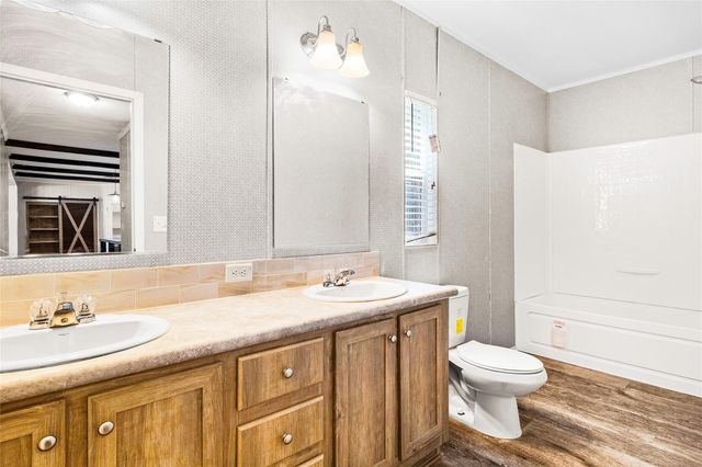 197 St Regis, Livingston, TX 77351