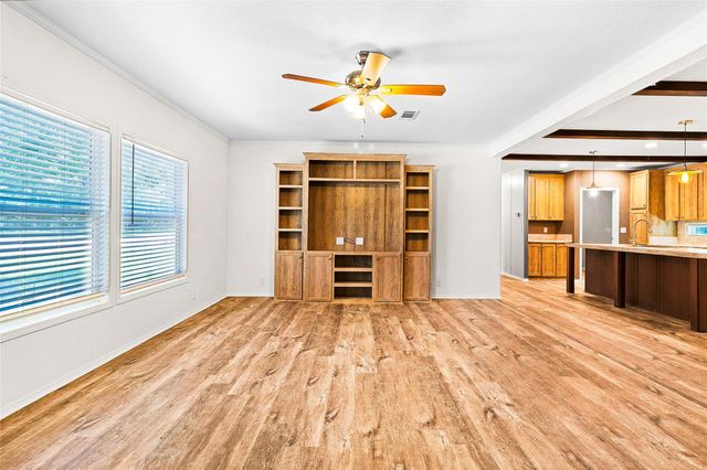 197 St Regis, Livingston, TX 77351