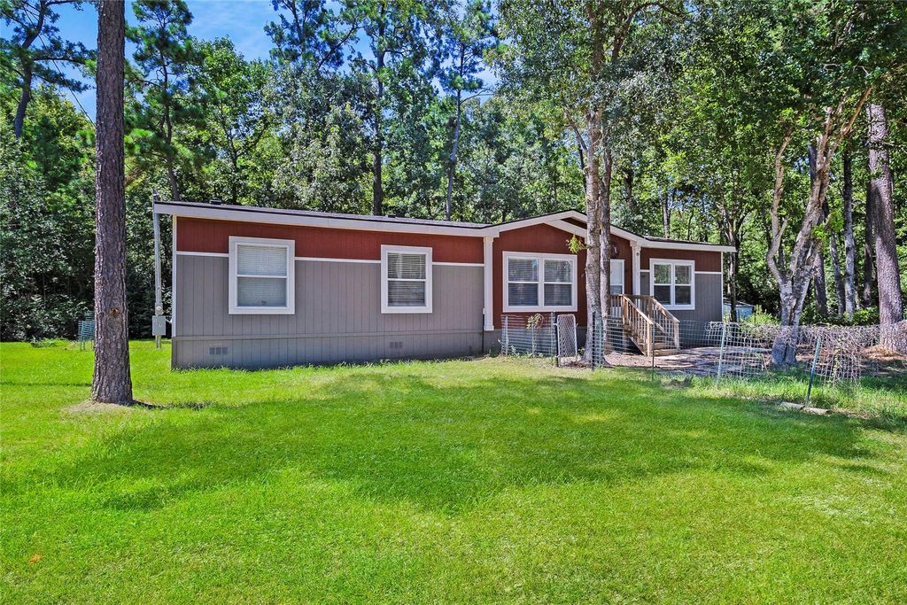 197 St Regis, Livingston, TX 77351