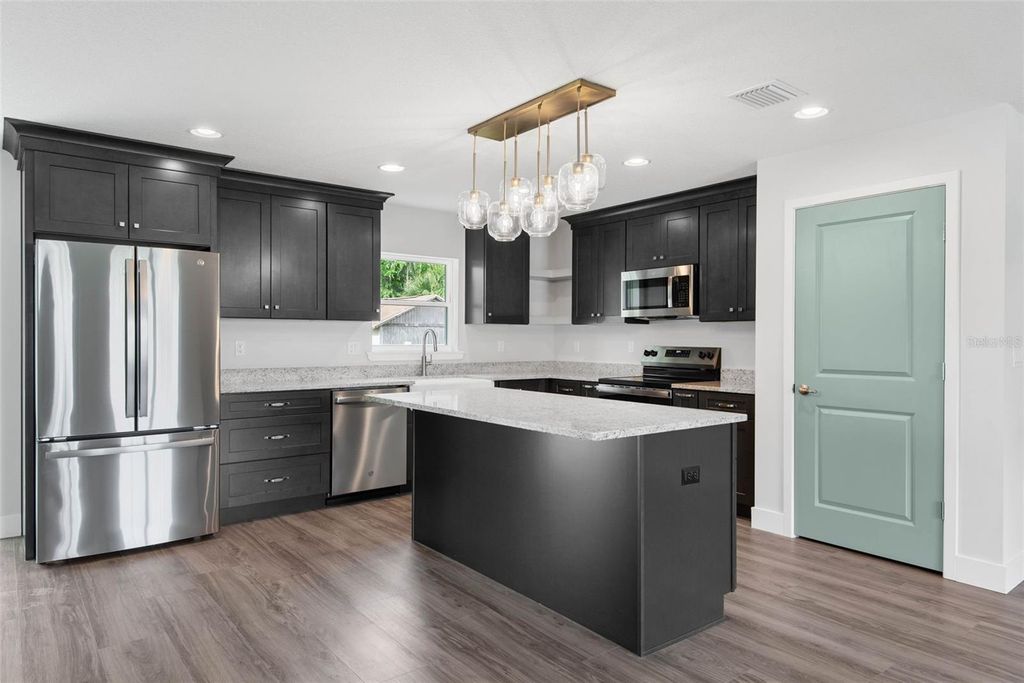 Image 11 of property listing at 261 S MAIN STREET, Bunnell, FL 32110