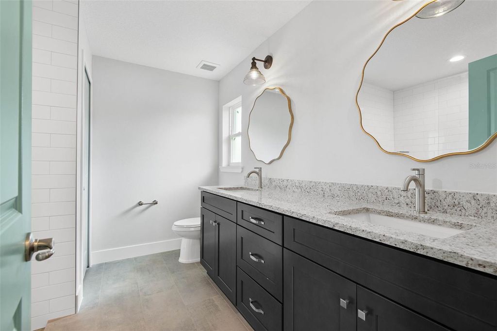 Image 24 of property listing at 261 S MAIN STREET, Bunnell, FL 32110