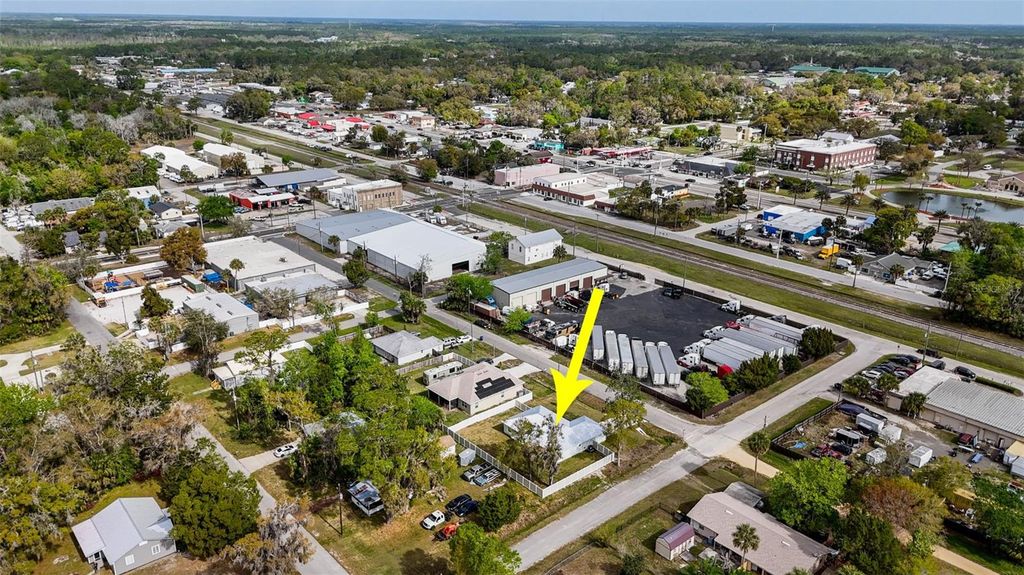 Image 44 of property listing at 261 S MAIN STREET, Bunnell, FL 32110