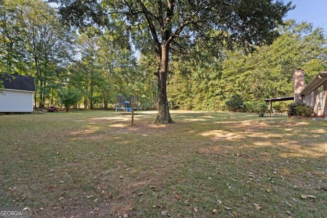 101 Apache Pointe Drive, Senoia, GA 30276