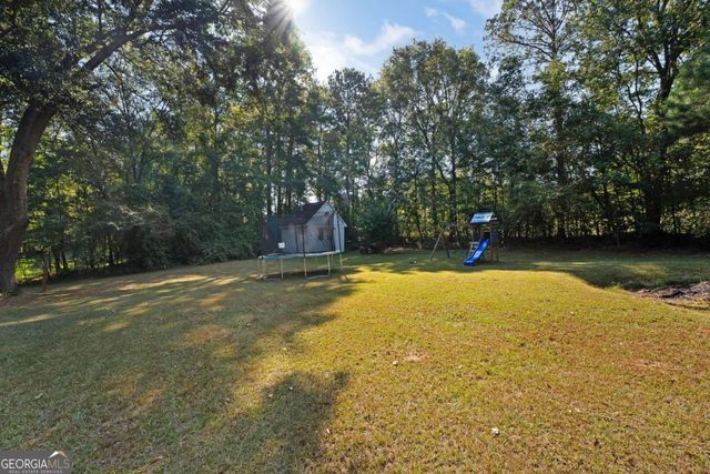 101 Apache Pointe Drive, Senoia, GA 30276