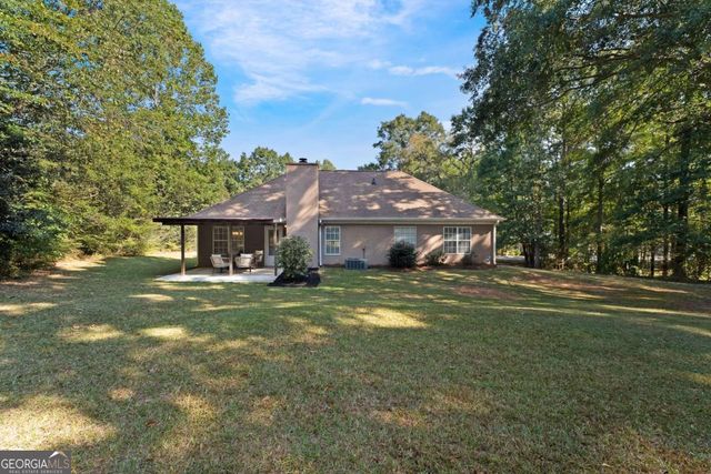 101 Apache Pointe Drive, Senoia, GA 30276