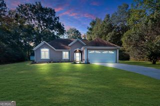 101 Apache Pointe Drive, Senoia, GA 30276