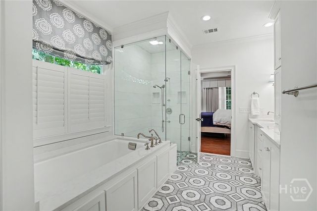 6 Tomochichi Lane, Savannah, GA 31411