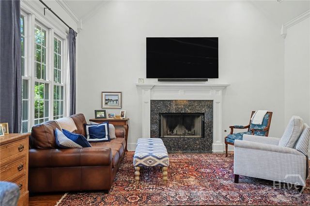 6 Tomochichi Lane, Savannah, GA 31411