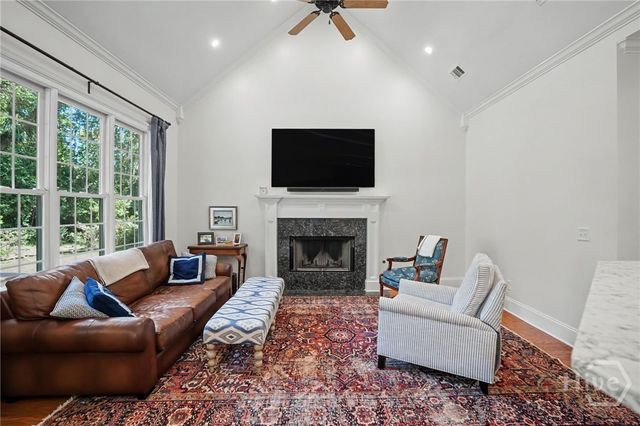 6 Tomochichi Lane, Savannah, GA 31411
