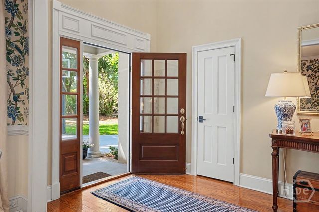 6 Tomochichi Lane, Savannah, GA 31411
