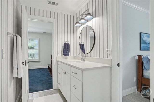 6 Tomochichi Lane, Savannah, GA 31411