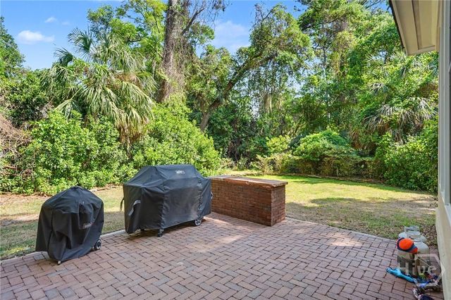 6 Tomochichi Lane, Savannah, GA 31411