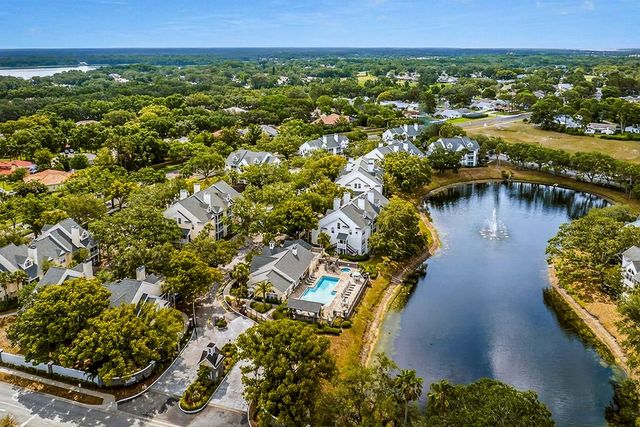 3305 HAVILAND COURT 301, Palm Harbor, FL 34684