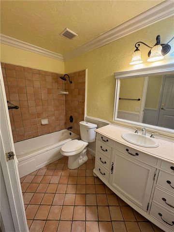 2490 Michigan Drive, Claremont, CA 91711