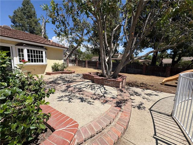 2490 Michigan Drive, Claremont, CA 91711