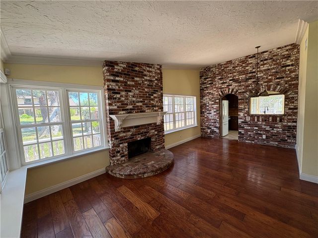 2490 Michigan Drive, Claremont, CA 91711