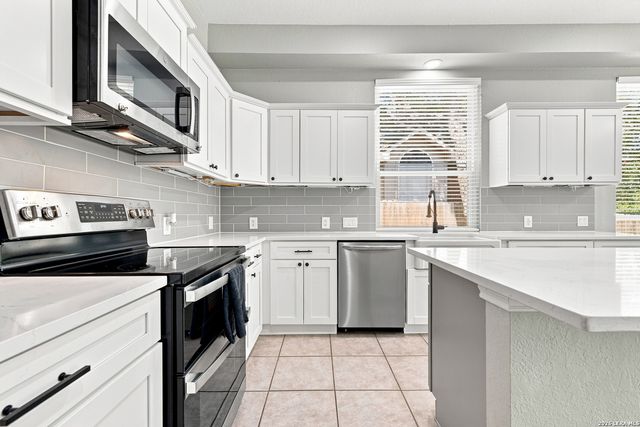 2448 Woodbridge Way, Schertz, TX 78154