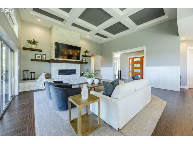 4048 EAGLE VIEW Dr, Eugene, OR 97405