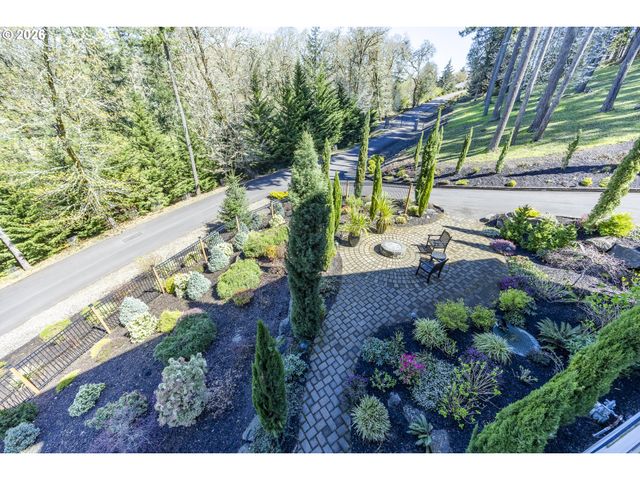 4048 EAGLE VIEW Dr, Eugene, OR 97405